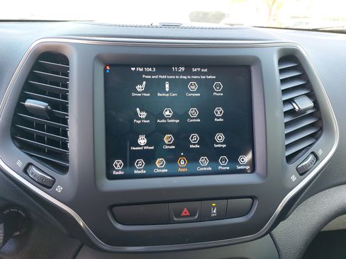 Used 2022 Jeep Cherokee Latitude w/ Trailer Tow Group image 24