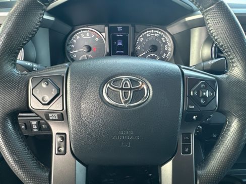 Used 2019 Toyota Tacoma 2WD Double Cab image 23