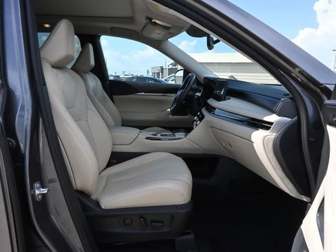 Certified 2023 INFINITI QX60 Sensory w/ Cargo Package FWD image 24