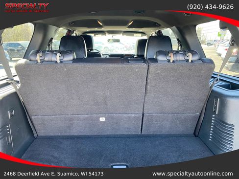 Used 2016 Ford Expedition XLT w/ Equipment Group 202A AWD/4WD image 23
