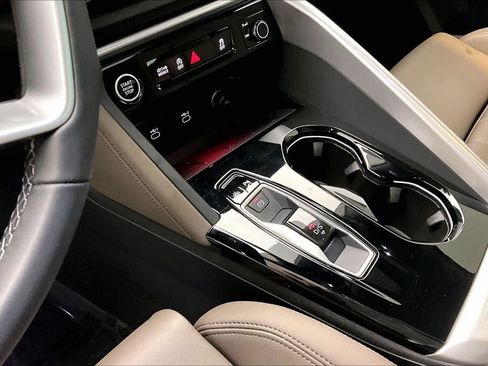 Certified 2025 Audi Q5 Premium Plus AWD/4WD image 17