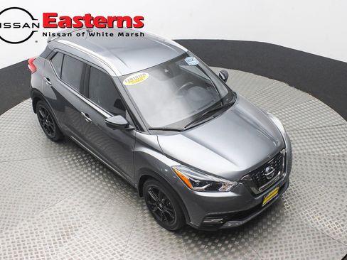 Used 2020 Nissan Kicks SR image 3