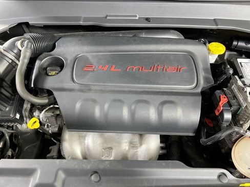 Used 2022 Jeep Compass Limited w/ Sun and Sound Group image 28