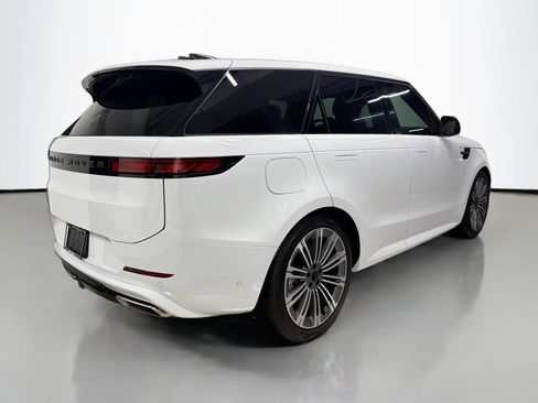Used 2026 Land Rover Range Rover Sport Dynamic SE AWD/4WD image 9
