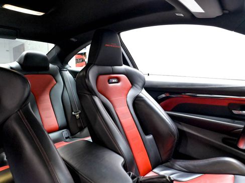 Used 2020 BMW M4 Coupe w/ Competition Package RWD image 24