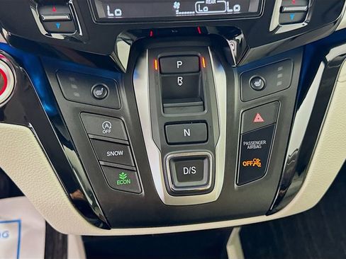 Used 2026 Honda Odyssey Touring image 23