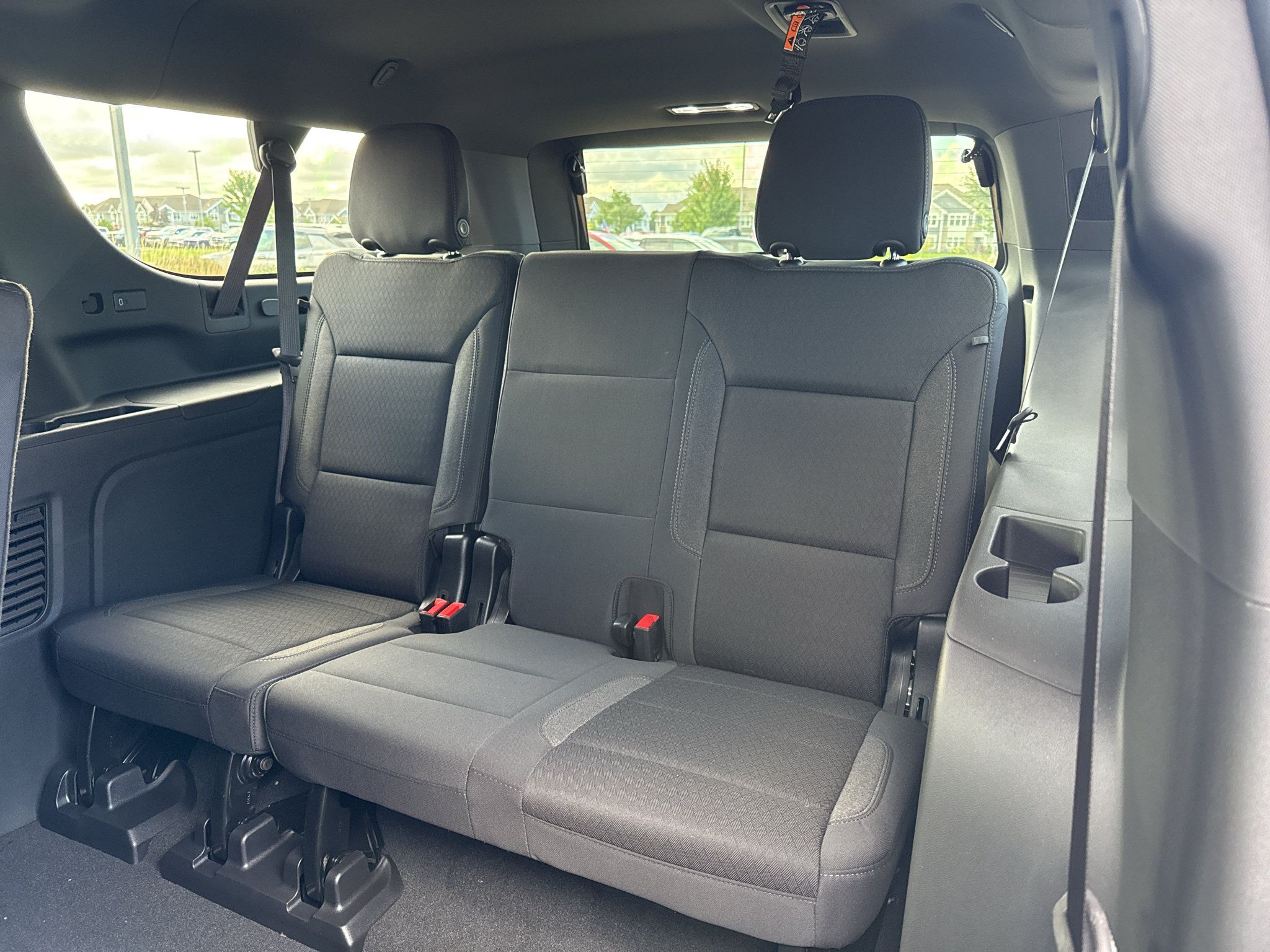 New 2026 Chevrolet Suburban LS w/ Max Trailering Package AWD/4WD image 36