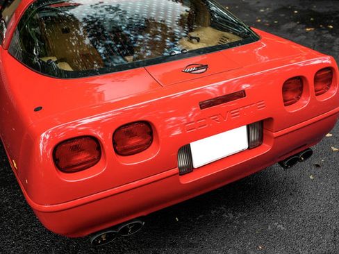 Used 1991 Chevrolet Corvette Coupe RWD image 49