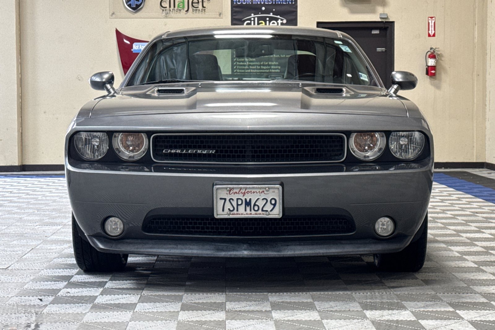 Used 2011 Dodge Challenger RWD image 9