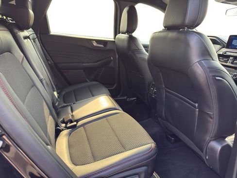 Used 2025 Ford Escape Platinum AWD/4WD image 7
