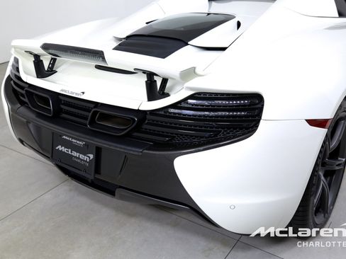 Used 2015 McLaren 650S Spider image 30