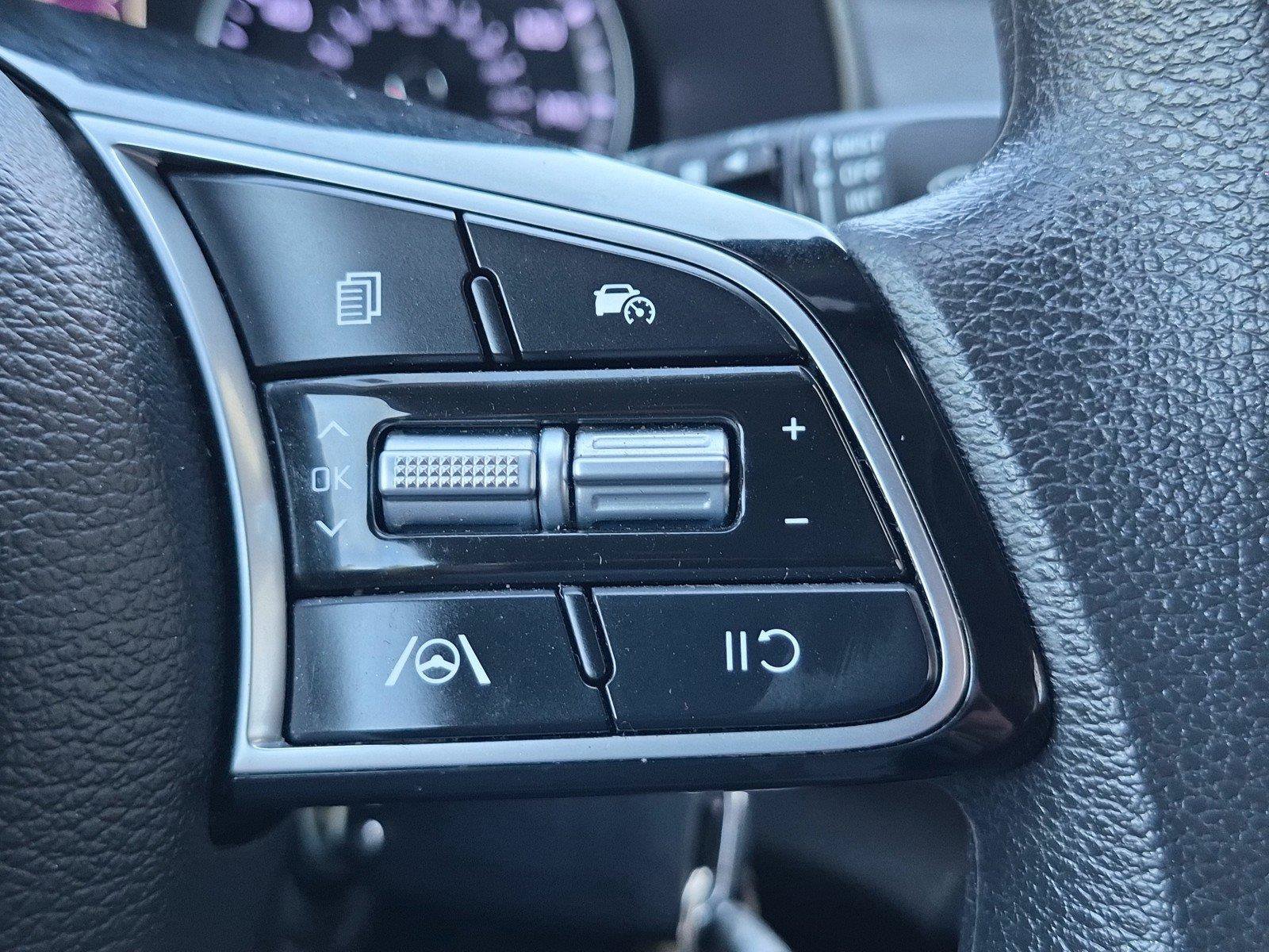 Used 2024 Kia Forte LXS w/ LXS Technology Package FWD image 21