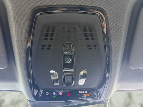 Used 2025 Cadillac Optiq Luxury 1 w/ LPO, Floor Liner Package AWD/4WD image 21