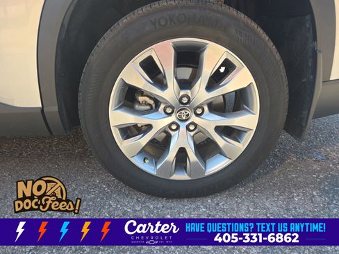 Used 2024 Toyota Grand Highlander FWD image 12