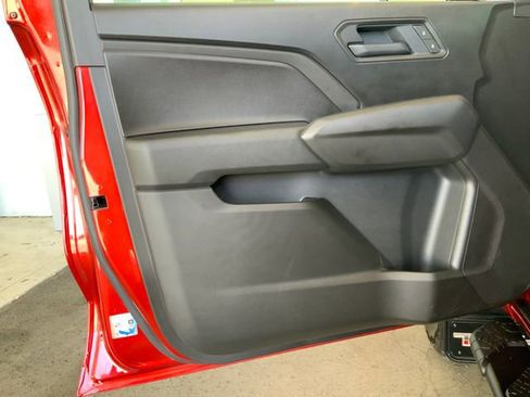 Used 2025 Chevrolet Colorado Trail Boss AWD/4WD image 14