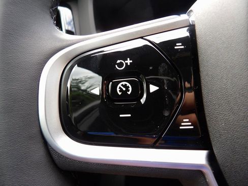 New 2026 Volvo XC60 B5 Core w/ Climate Package image 16