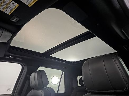 New 2025 Lincoln Navigator L Reserve w/ Jet Appearance Package AWD/4WD image 14