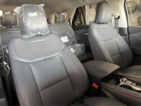 New 2026 Ford Explorer Active w/ Active Comfort Package AWD/4WD image 39