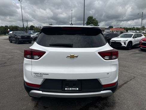 Used 2023 Chevrolet TrailBlazer LT w/ Convenience Package FWD image 18