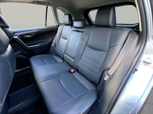 Used 2021 Toyota RAV4 XLE Premium FWD image 21