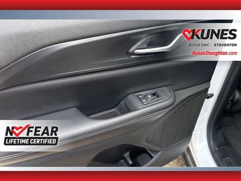 Used 2024 Jeep Grand Cherokee Laredo image 36