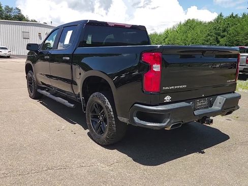 Used 2021 Chevrolet Silverado 1500 Custom Trail Boss AWD/4WD image 13