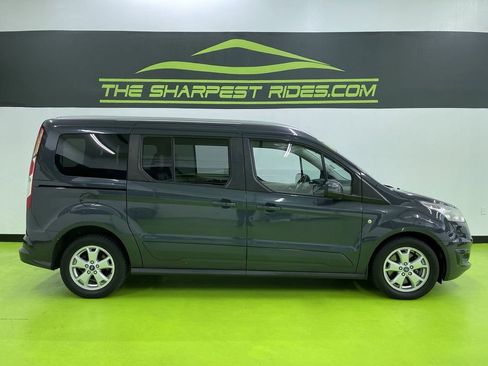 Used 2014 Ford Transit Connect Titanium image 10