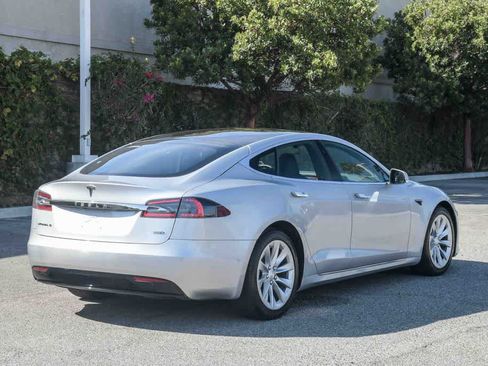Used 2017 Tesla Model S 90D AWD/4WD image 9