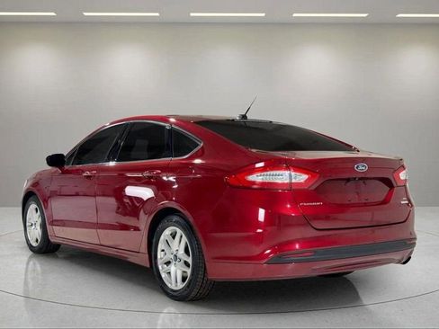 Used 2016 Ford Fusion SE FWD image 13