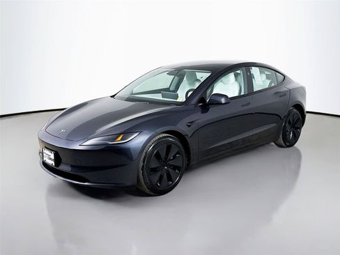 Used 2024 Tesla Model 3 Long Range RWD image 5
