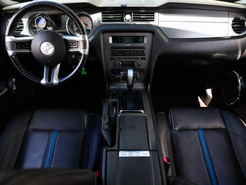 Used 2010 Ford Mustang GT image 26