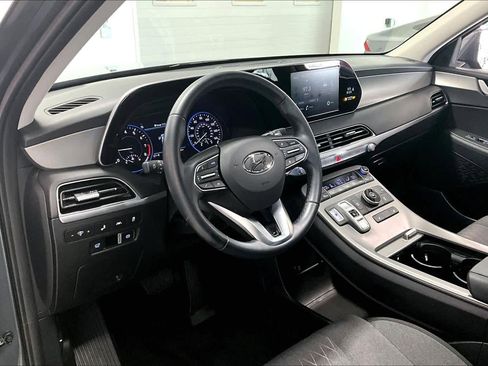 Used 2022 Hyundai Palisade SEL w/ Convenience Package image 2