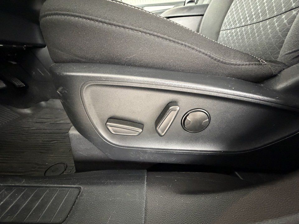 Used 2024 Ford Escape Active AWD/4WD image 10
