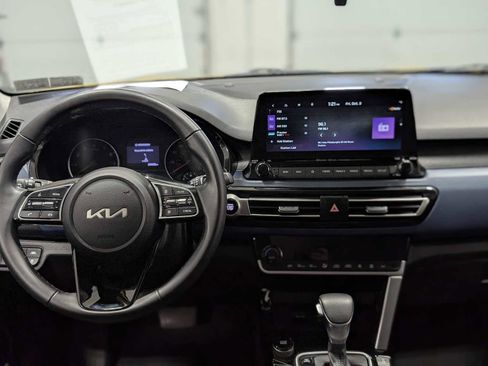 Certified 2023 Kia Seltos Nightfall Edition image 5