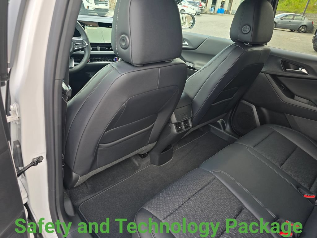 New 2026 Chevrolet Equinox LT w/ Convenience Package II FWD image 23