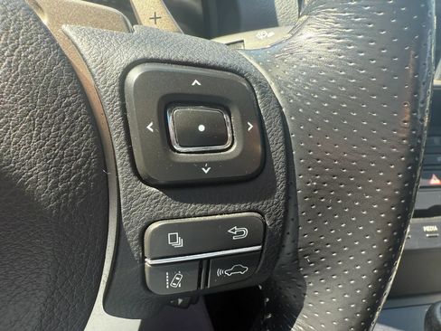 Used 2020 Lexus IS 350 F Sport w/ F Sport Package RWD image 12