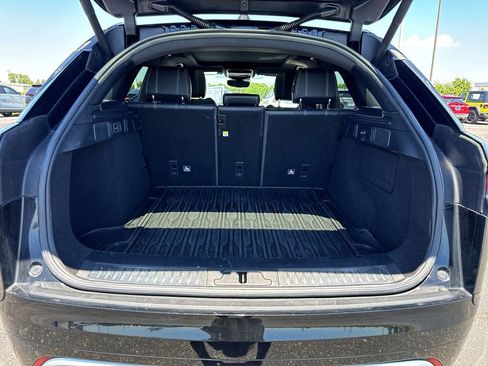 Used 2020 Land Rover Range Rover Velar R-Dynamic S AWD/4WD image 24