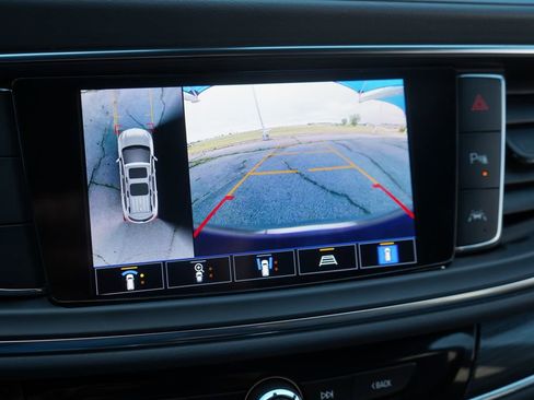 Used 2024 Buick Enclave Premium FWD image 38