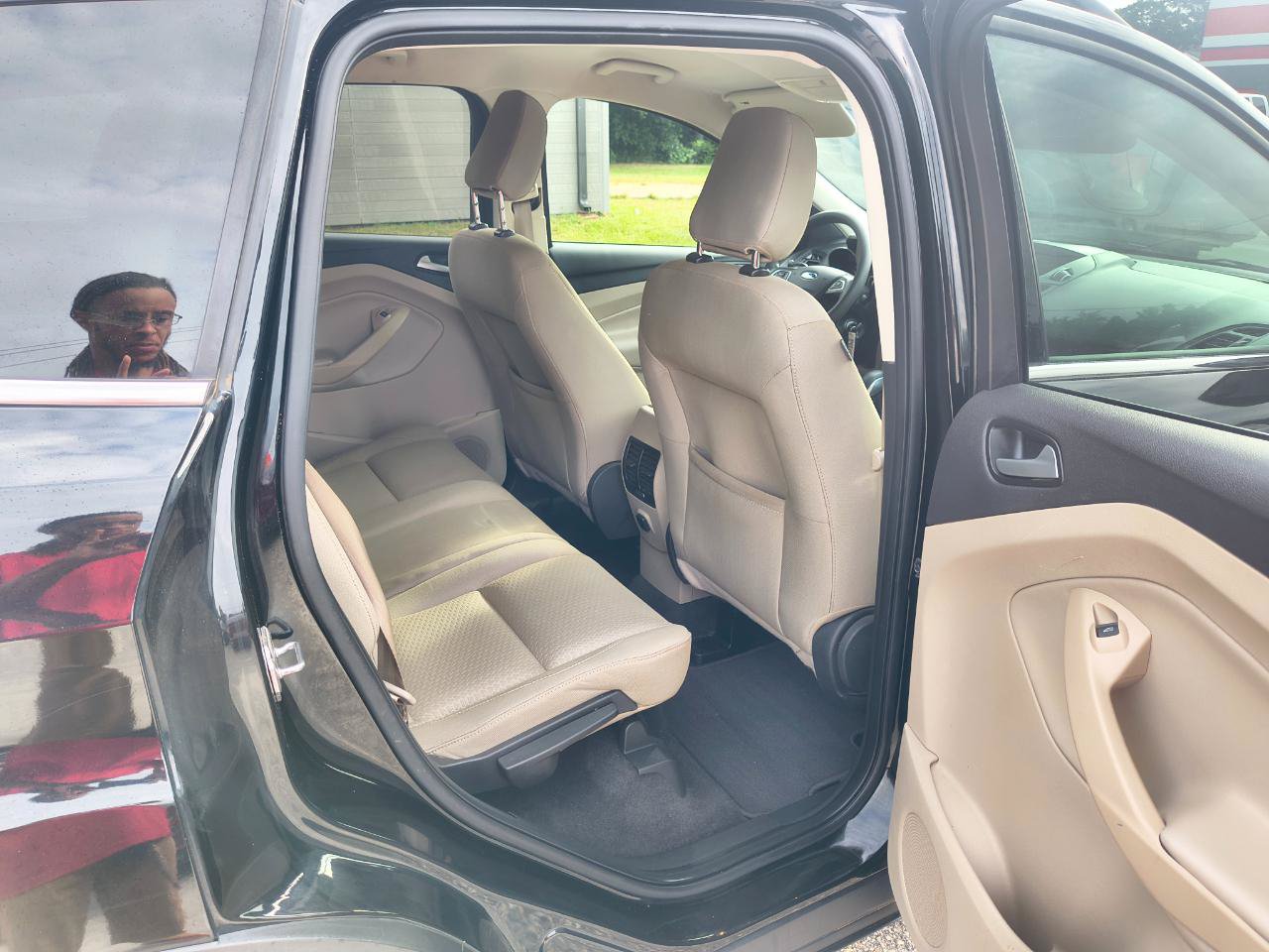Used 2018 Ford Escape SE FWD image 10