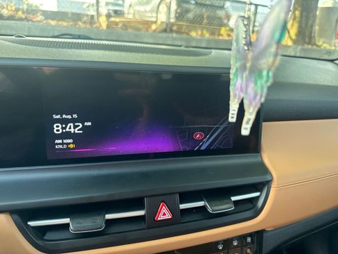Certified 2024 Kia Seltos EX FWD image 6
