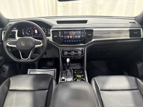 Used 2022 Volkswagen Atlas Cross Sport SE AWD/4WD image 15