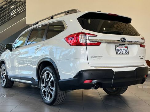Certified 2024 Subaru Ascent Limited w/ Technology Package AWD/4WD image 3