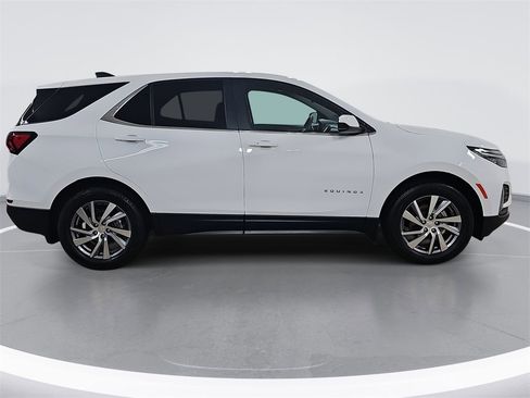 Certified 2023 Chevrolet Equinox LT image 2