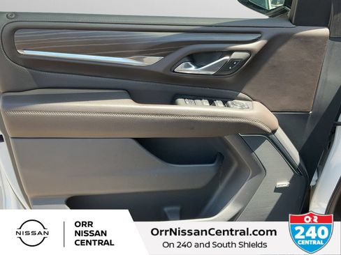 Used 2023 GMC Yukon XL Denali AWD/4WD image 18