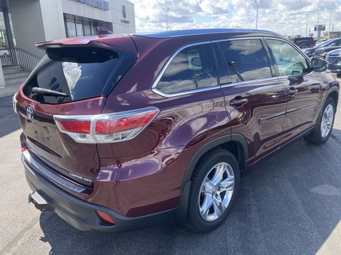 Used 2015 Toyota Highlander Limited Platinum AWD/4WD image 7