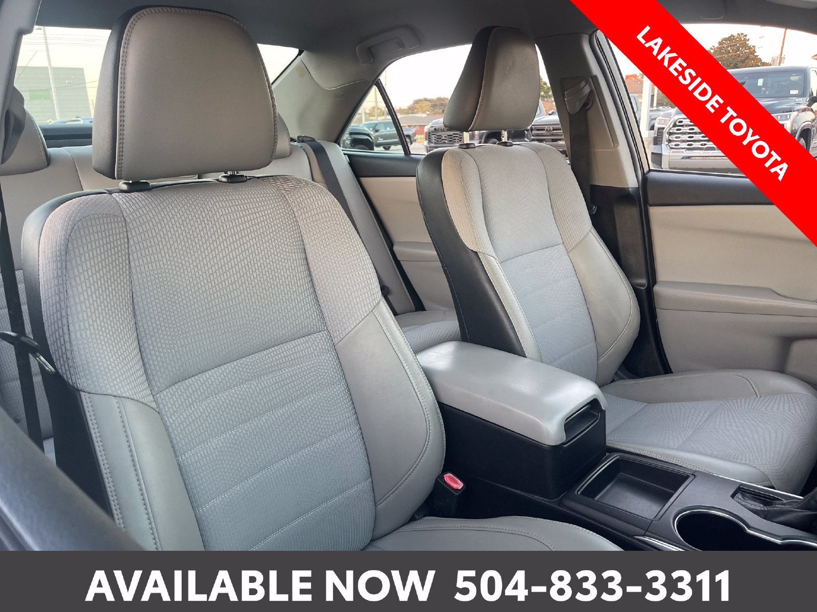 Used 2017 Toyota Camry SE FWD image 14