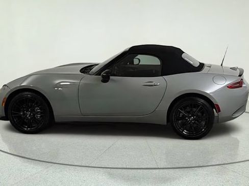 New 2026 MAZDA MX-5 Miata Club w/ Interior Package RWD image 4