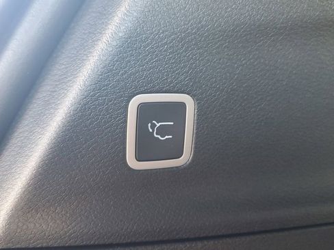 New 2026 Chrysler Pacifica Select image 10