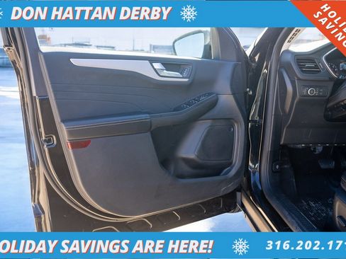 Used 2022 Ford Escape SEL image 16