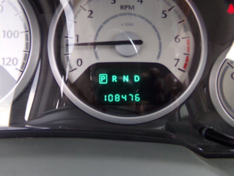 Used 2008 Chrysler Town & Country Touring FWD image 35